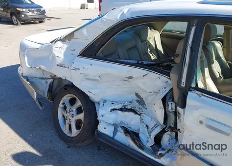 2001 Lexus Es 300 z USA, uszkodzony, nr VIN JT8BF28G310340747